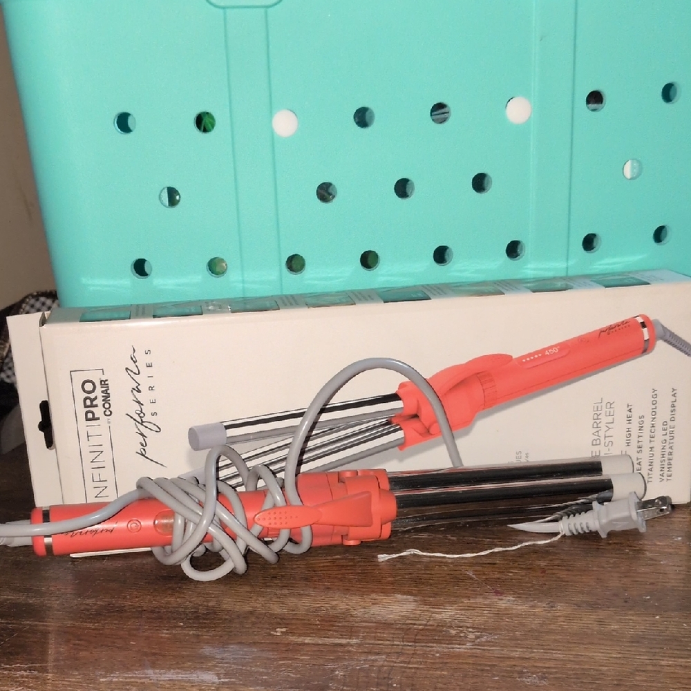 INFINITIPRO by Conair Orange Triple Barrel Curling Iron